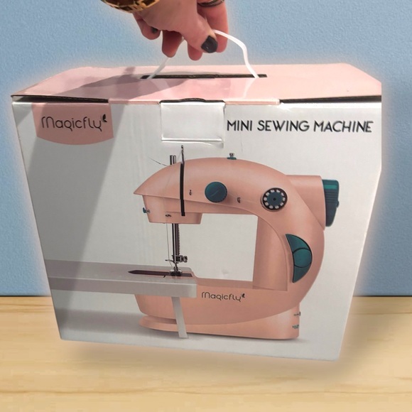 Mini Sewing Machine by Magicfly - Picture 3 of 17
